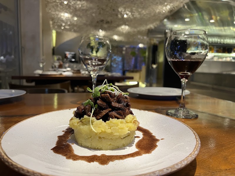 El Siete Restaurante & Lounge