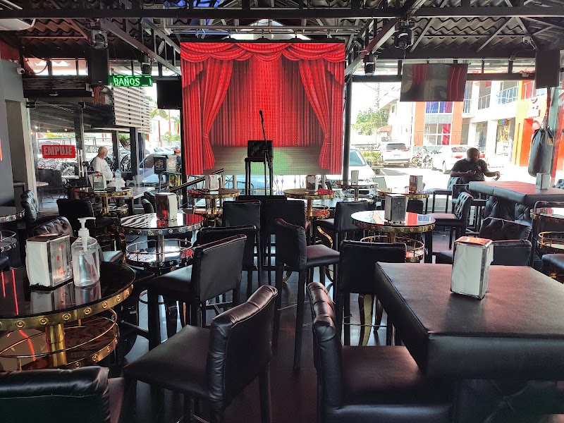 Restaurant Bar Karaoke